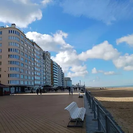 Appartement Jo Vlak Bij Zee Ostende